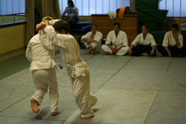 Polaganje izpitov za 7. in 6. kyu